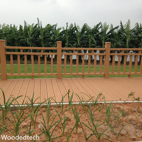Polymer Wood Composite Lattice Privacy Fence Topper for Outdoor Privacy
