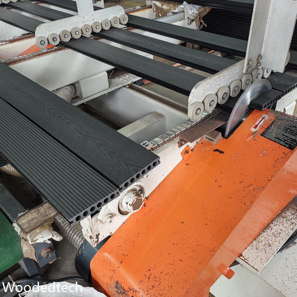 How does walkway cover plastic composite design improve outdoor spaces