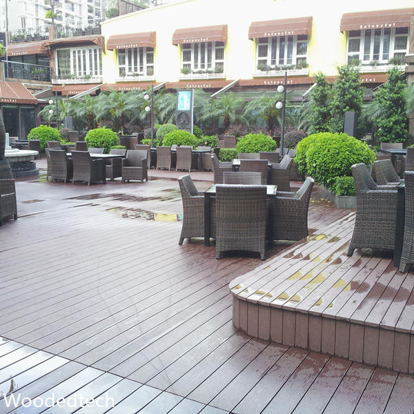 Como o design ao ar livre de plástico de madeira composta Espalier melhora os jardins