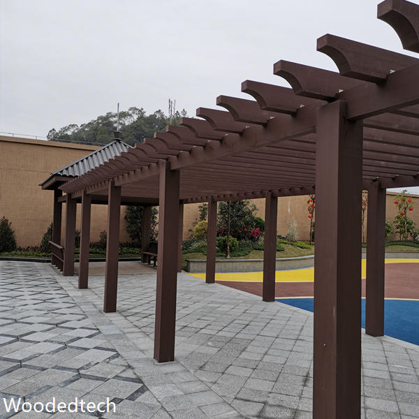 Composite Pergola Rafters Protected Through Export Packaging For Ocean Freight