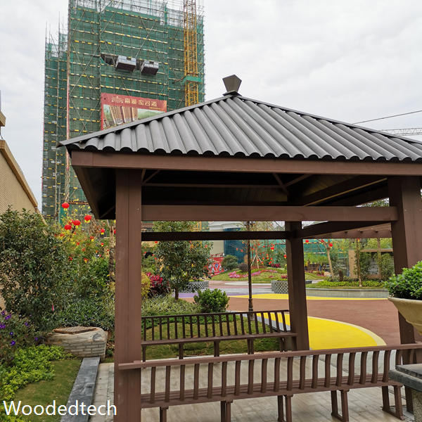 Quel est le coût du gazebo en plastique bois pour les projets d'extérieur résidentiels