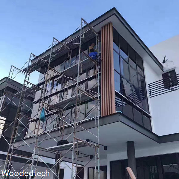 How does plastic composite canopy wind resistance protect outdoor areas